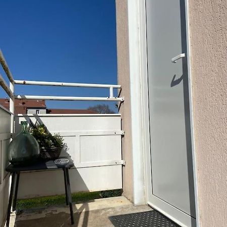 Appartement T2 Proche De La Gare Bourg En Bresse Bagian luar foto